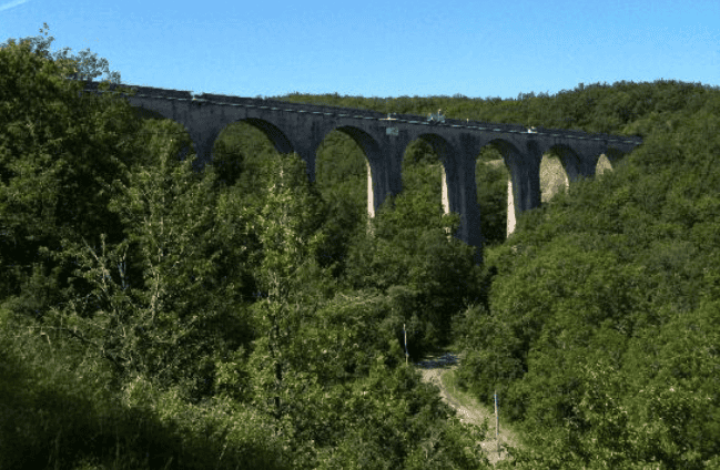 Viaduc de Sainte Eulalie de Cernon saut elastique aveyron