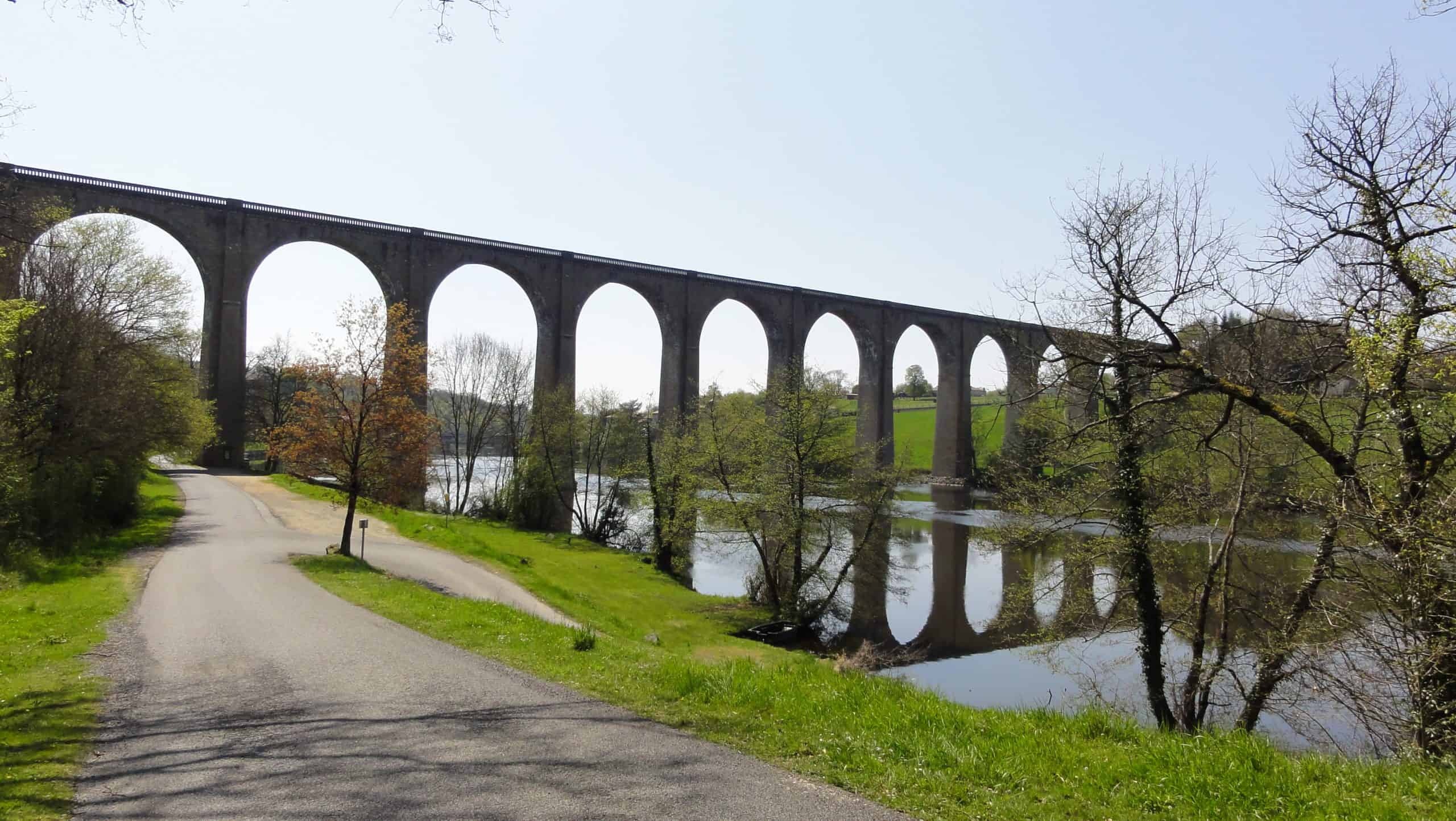 Viaduc de lIsle Jourdain saut a lelastique a sarthe le mans scaled