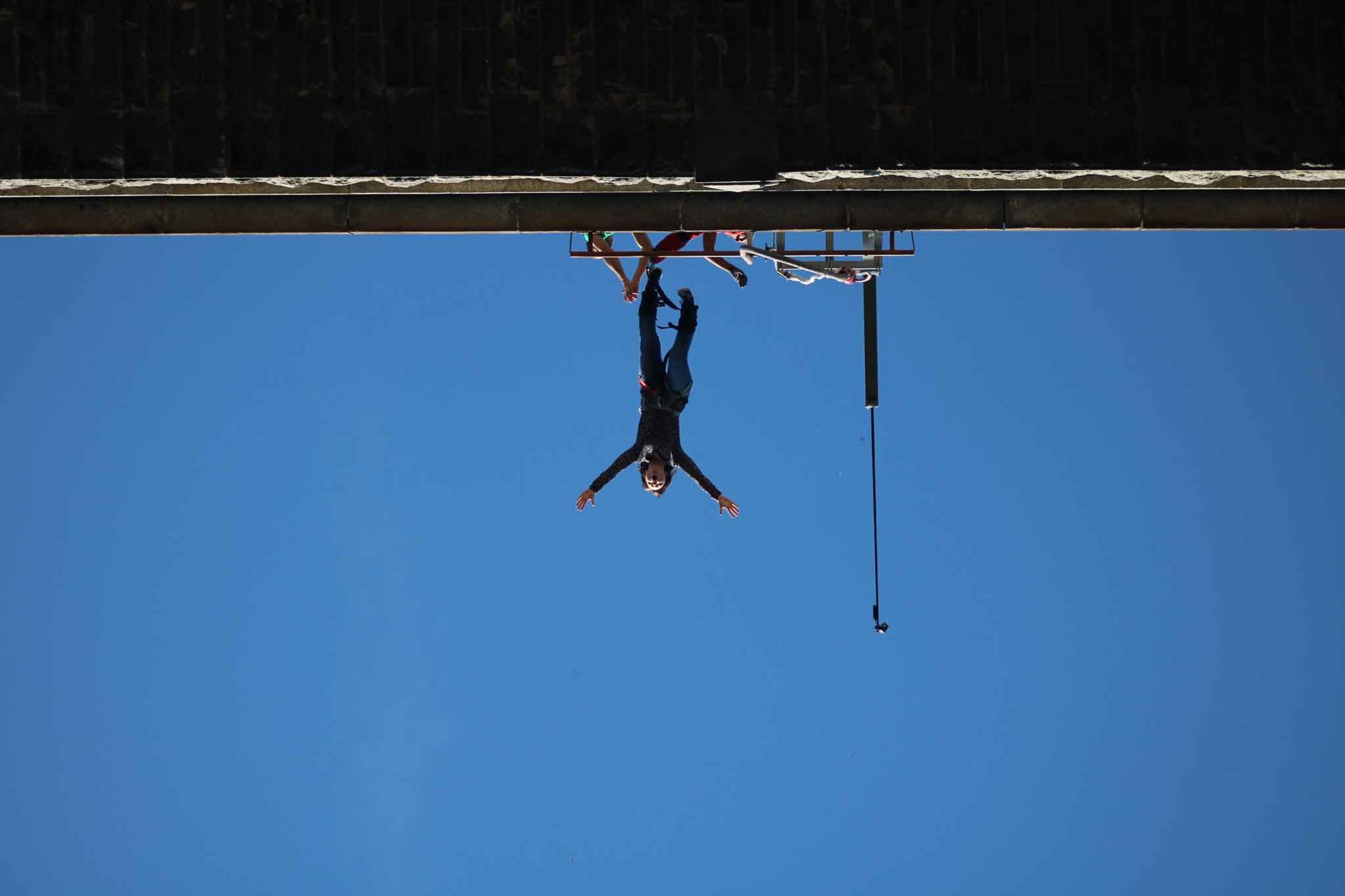 saut a lelastique pres de Tours