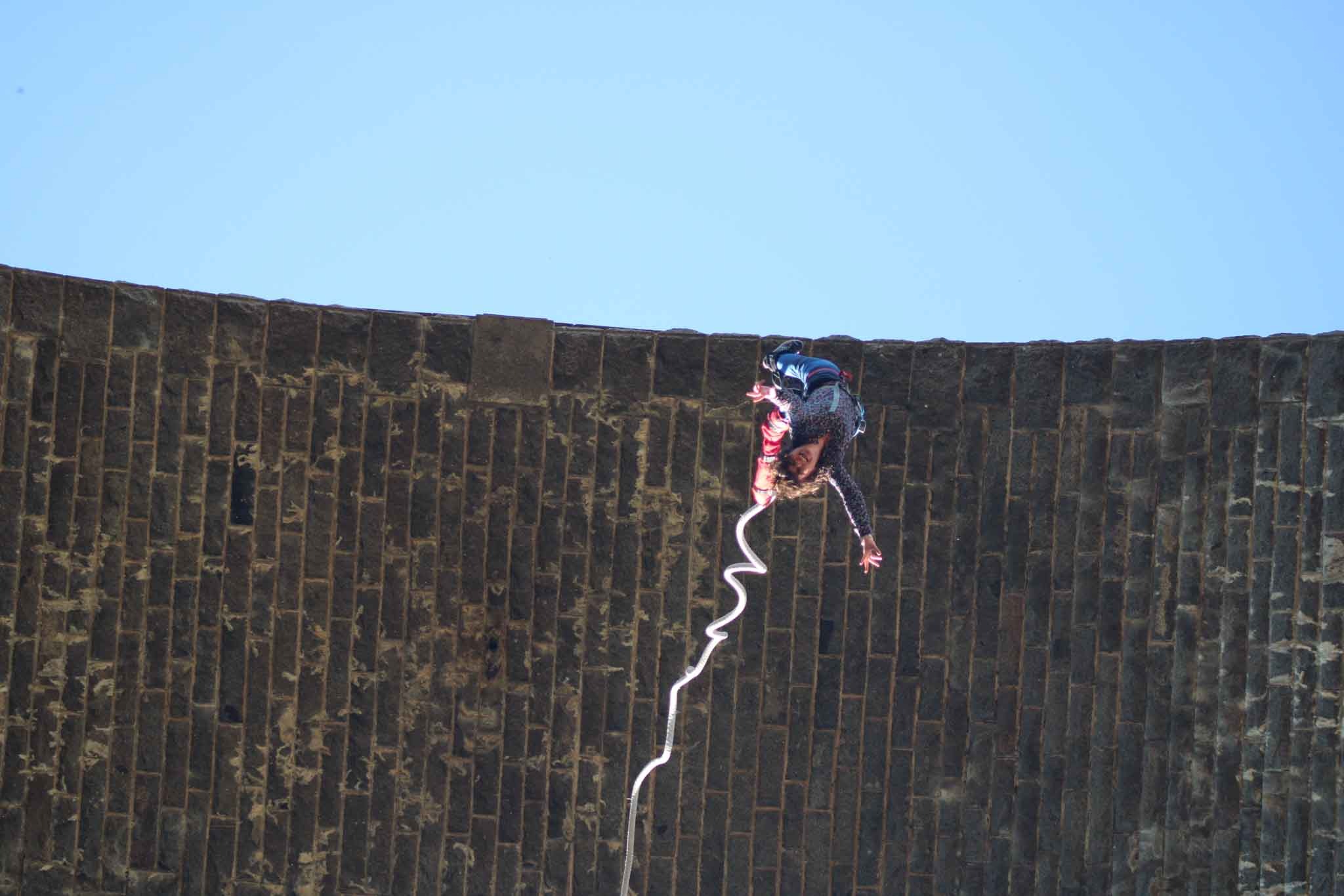 saut a lelastique pres de montpellier herault occitanie 34