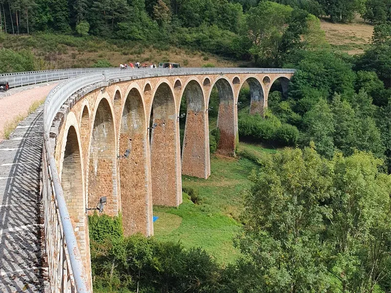 saut elastique viaduc du jura bourgogne franche comte